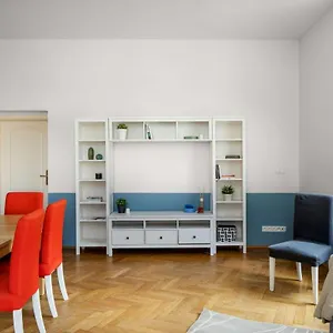 Letna Apartment