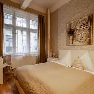 Design By Ruterra Appartement