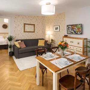 Seno6 Praag
