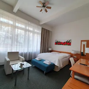 2* Pensionat Jana - Domov Mladeze